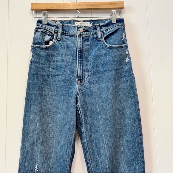 Abercrombie & Fitch Ultra High Rise 90s Straight Jean Size 26 2 - Picture 3 of 10